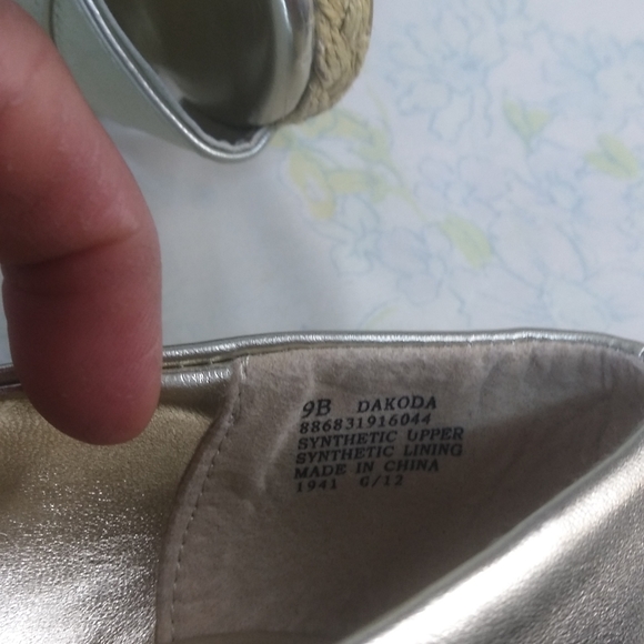 Chaos in Women's shoes Sz 9B - Picture 4 of 7